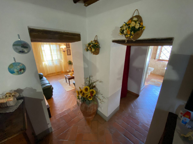 Porzione di casale in stile rustico Toscano ristrutturato  con terreno in ottima posizione in vendita a Castelnuovo di Val di Cecina