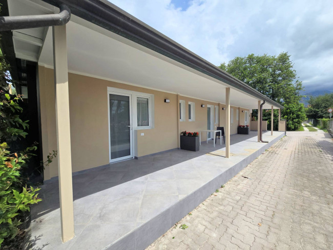 Si vende l'attivita' di ristorante/pizzeria/bar con piccola attivita' di affittacamere in vendita a Massa