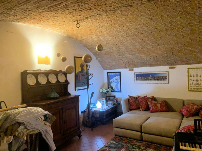 Appartamento di ampia superficie in centro storico in vendita a Pistoia