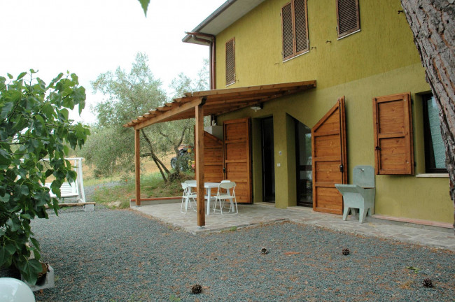 Casale con oliveto vicino a Grosseto in vendita a Grosseto
