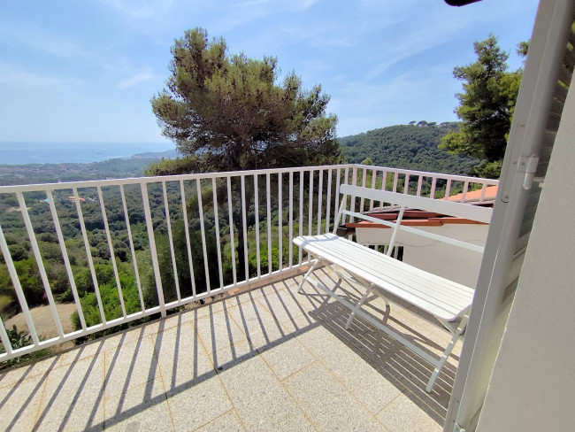 Villa in vendita a Campo Nell'elba (LI)