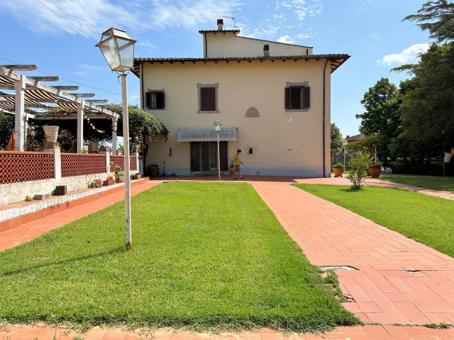 Villa in vendita a Bientina (PI)