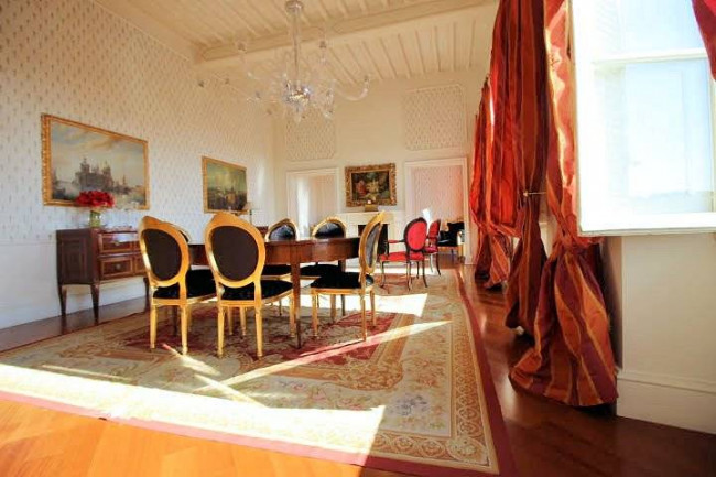 Meraviglioso appartamento in suggestivo palazzo storico in vendita a Pescia