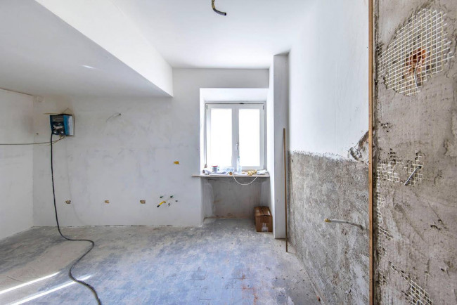 Porzione terratetto di villa bifamiliare in vendita a Pescia