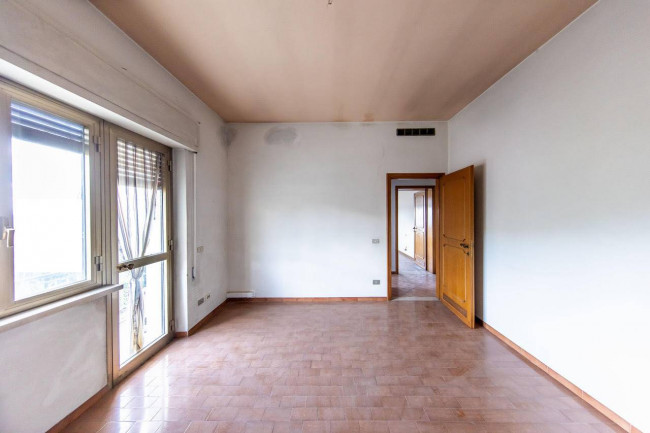 Appartamento in villa con giardino privato in vendita a Pescia