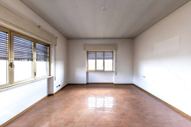 Appartamento in villa con giardino privato in vendita a Pescia