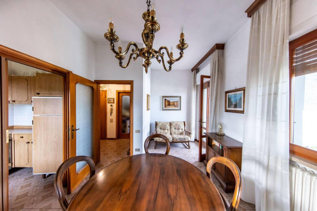 Appartamento in villa con giardino privato in vendita a Pescia