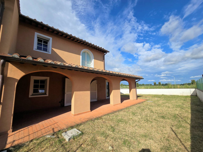 Porzione terratetto di villa  bifamiliare di nuova costruzione in vendita a Calcinaia
