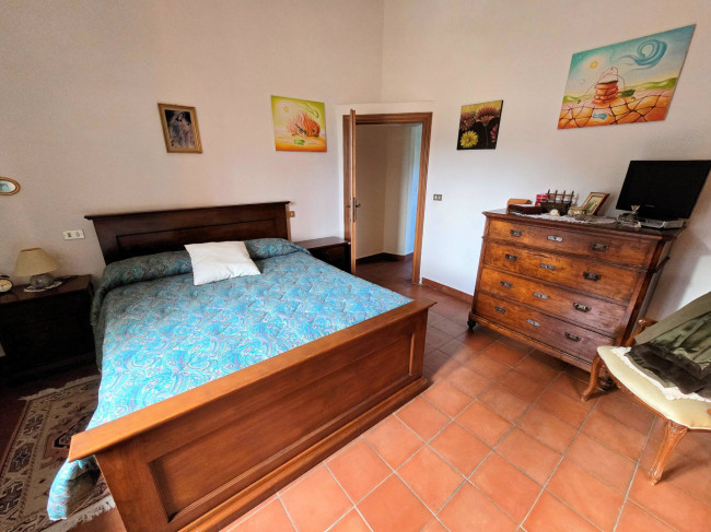 Podere in stile rustico Toscano con annessi e terreno in ottima posizione in vendita a Montecatini-Terme