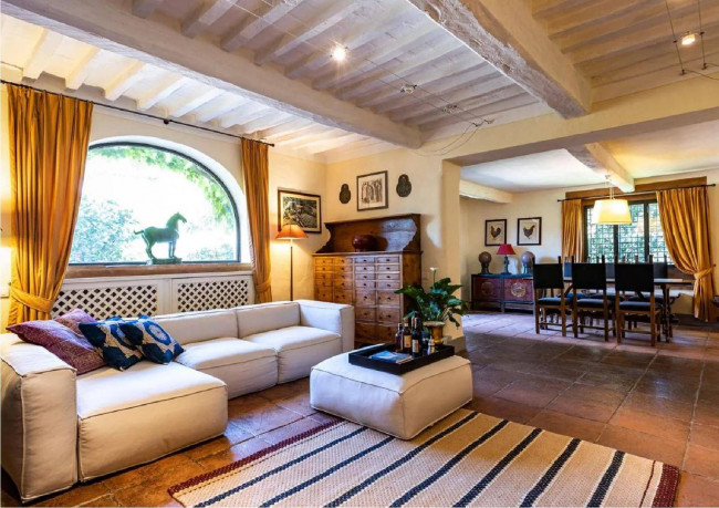 Compendio immobiliare di alto prestigio in vendita a Figline e Incisa Valdarno