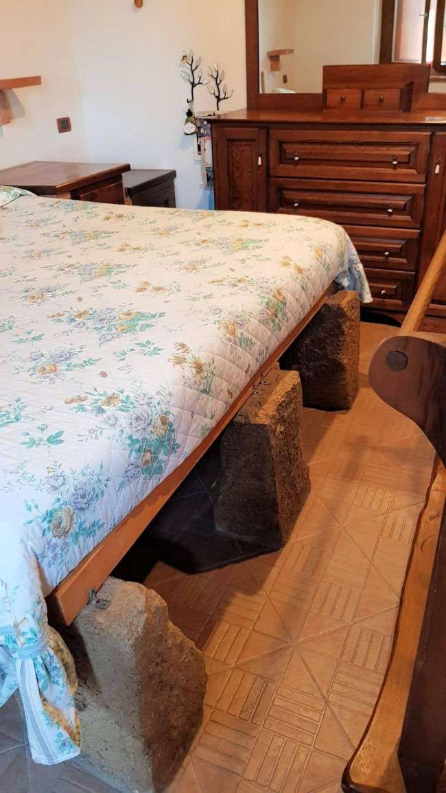 Casale in stile rustico Toscano con vista panoramica parco e piscina in vendita a Roccastrada