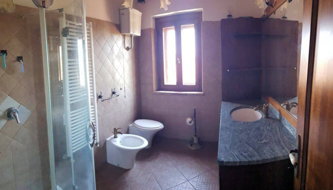 Casale in stile rustico Toscano con vista panoramica parco e piscina in vendita a Roccastrada