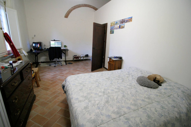 Agriturismo di ampia superficie con terreno piscina vicino al mare in vendita a Rosignano Marittimo