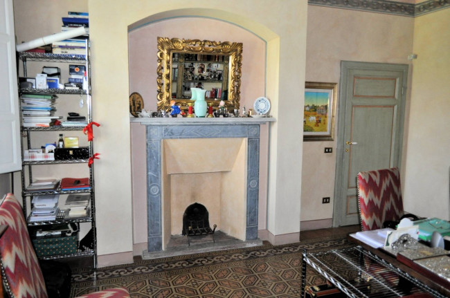 Villa storica di grandi dimensioni con parco e piscina in vendita a Pontedera