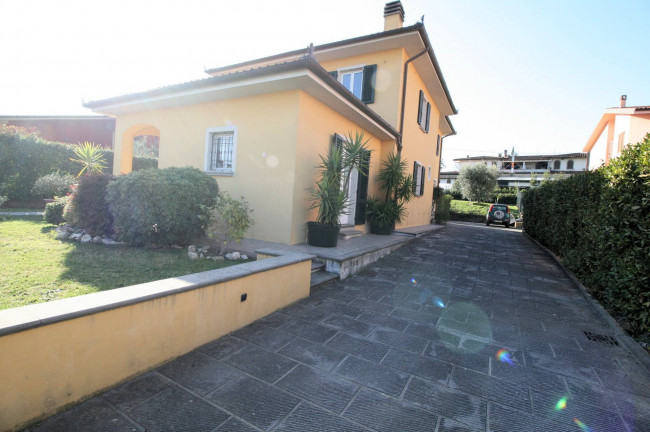 Villetta singola con giardino in vendita a Montecarlo