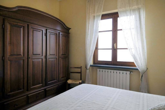Casa vacanze con piscina e vista panoramica mozzafiato in vendita a Lamporecchio