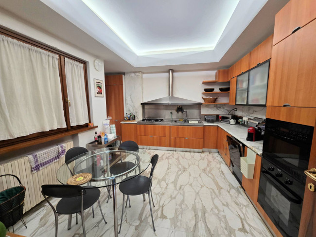 Villa di pregio con ottime rifiniture in comoda zona residenziale in vendita a Pieve a Nievole