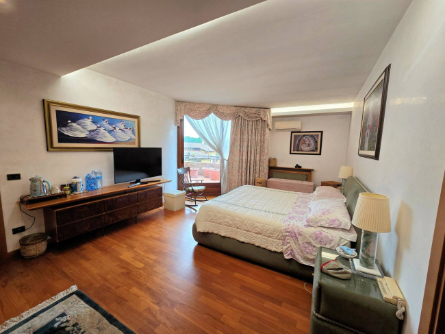 Villa di pregio con ottime rifiniture in comoda zona residenziale in vendita a Pieve a Nievole