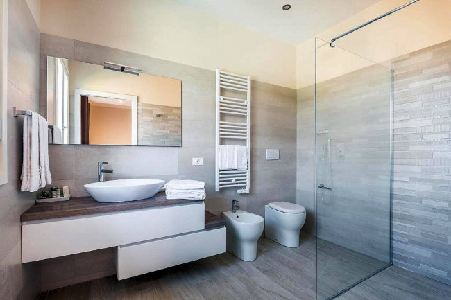 Stupenda villa con ogni confort con ampio giardino e piscina utilizzata come attivita' di casa vacanze in vendita a Monsummano Terme