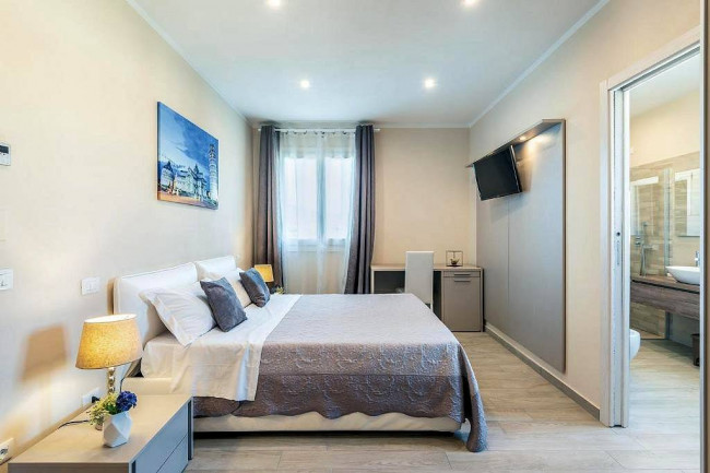 Stupenda villa con ogni confort con ampio giardino e piscina utilizzata come attivita' di casa vacanze in vendita a Monsummano Terme