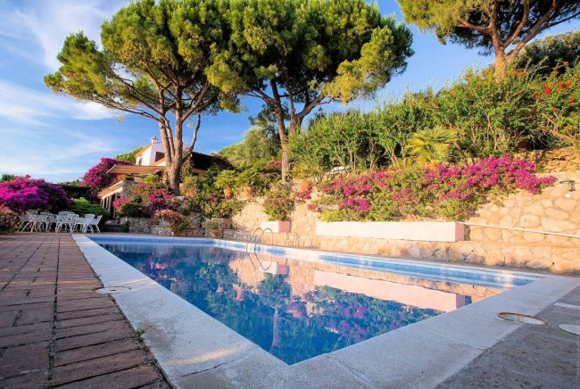 Villa prestigiosa con ampio parco piscina e vista mare in vendita a Monte Argentario