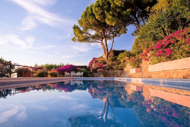 Villa prestigiosa con ampio parco piscina e vista mare in vendita a Monte Argentario