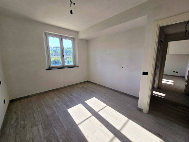 Villa unifamiliare di nuova costruzione con ampio giardino in vendita a Capannori