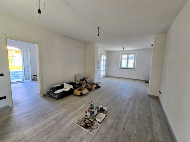 Villa unifamiliare di nuova costruzione con ampio giardino in vendita a Capannori