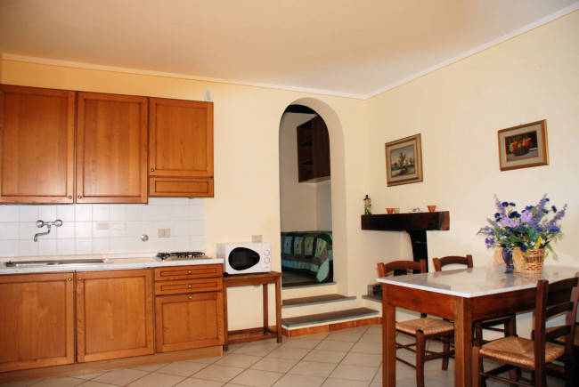 Casa vacanze con piscina e vista panoramica mozzafiato in vendita a Lamporecchio