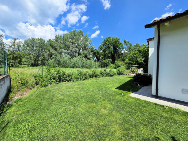 Villa con giardino di recente costruzione in classe nergetica A/4 in vendita a Buggiano