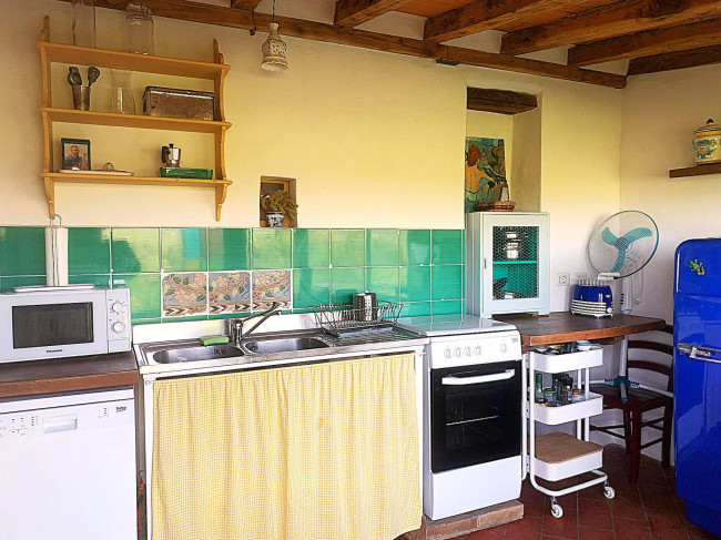 Rustico con parco e piscina in vendita a Manciano