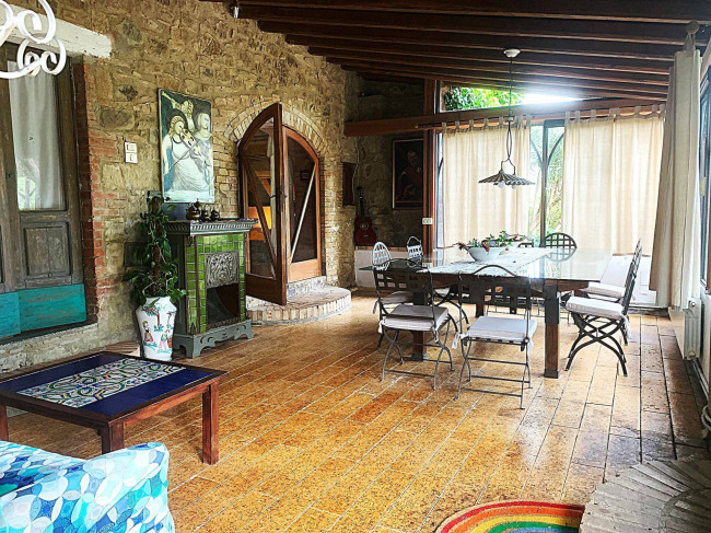Rustico con parco e piscina in vendita a Manciano