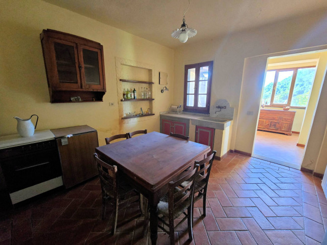 Terratetto con giardino e vista mare in vendita a Pietrasanta
