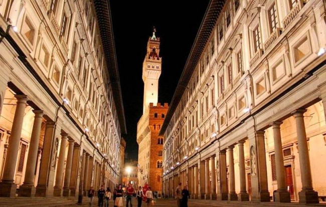 Proponiamo la vendita di ville nei dintorni di Firenze in vendita a Firenze