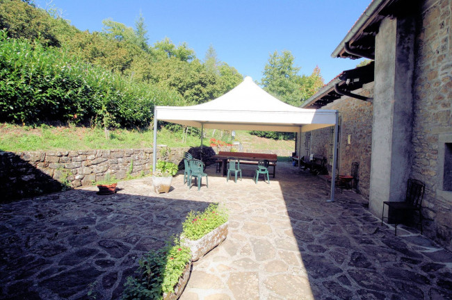 BEL COMPLESSO AGRITURISTICO SITO IN UN'OASI DI PACE ED ASSOLUTA BELLEZZA NATURALISTICA in vendita a San Marcello Piteglio
