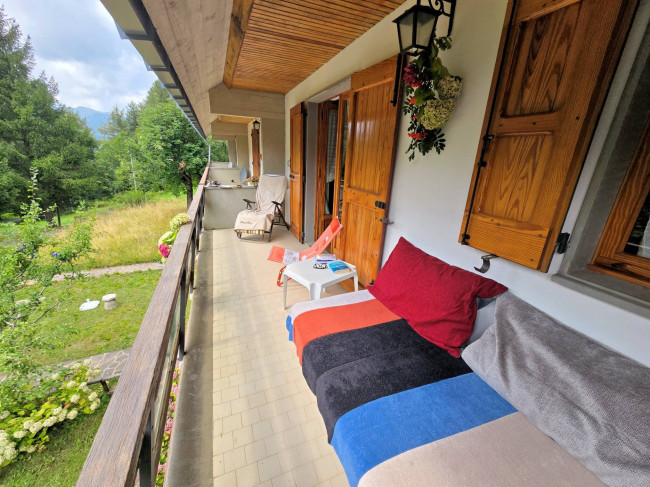 Appartamento al piano primo ed ultimo con giardino privato in vendita a Abetone Cutigliano