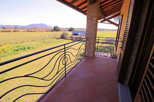 Porzione terratetto di rustico Toscano ristrutturato con giardino in vendita a Grosseto