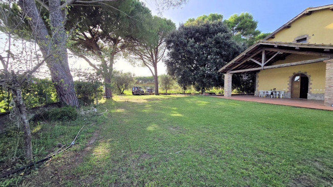 Porzione terratetto di rustico Toscano ristrutturato con giardino in vendita a Grosseto