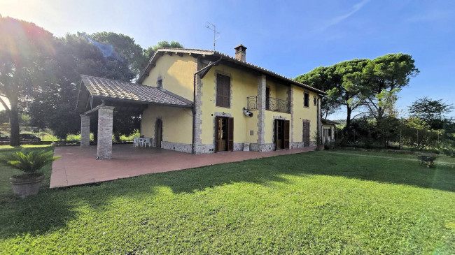 Porzione terratetto di rustico Toscano ristrutturato con giardino in vendita a Grosseto