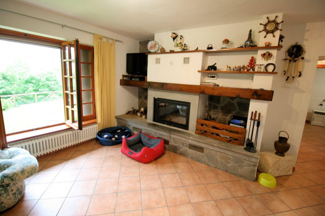 Appartamento al piano terra con giardino esclusivo e vista panoramica in vendita a Abetone Cutigliano