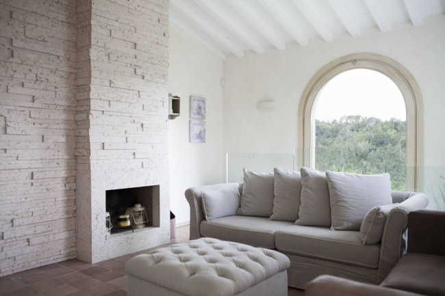 Bellissima villetta bifamiliare composta da due unità immobiliari indipendenti con piscina e vista panoramica in vendita a Montopoli in Val d'Arno