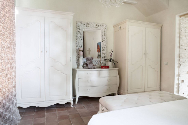 Bellissima villetta bifamiliare composta da due unità immobiliari indipendenti con piscina e vista panoramica in vendita a Montopoli in Val d'Arno