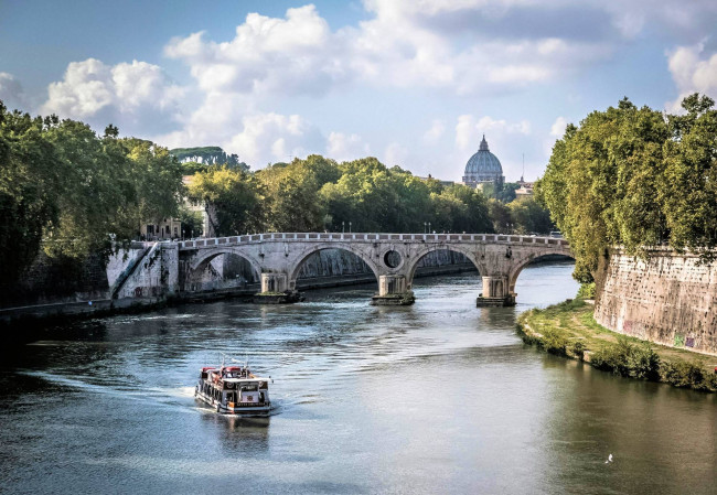 Proponiamo Alberghi Hotel di varie metrature a Roma in vendita a Roma