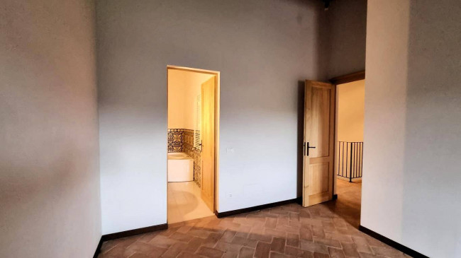 Appartamento in antico borgo ristrutturato con piscina in vendita a Volterra