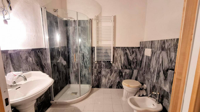 Appartamento in antico borgo ristrutturato con piscina in vendita a Volterra