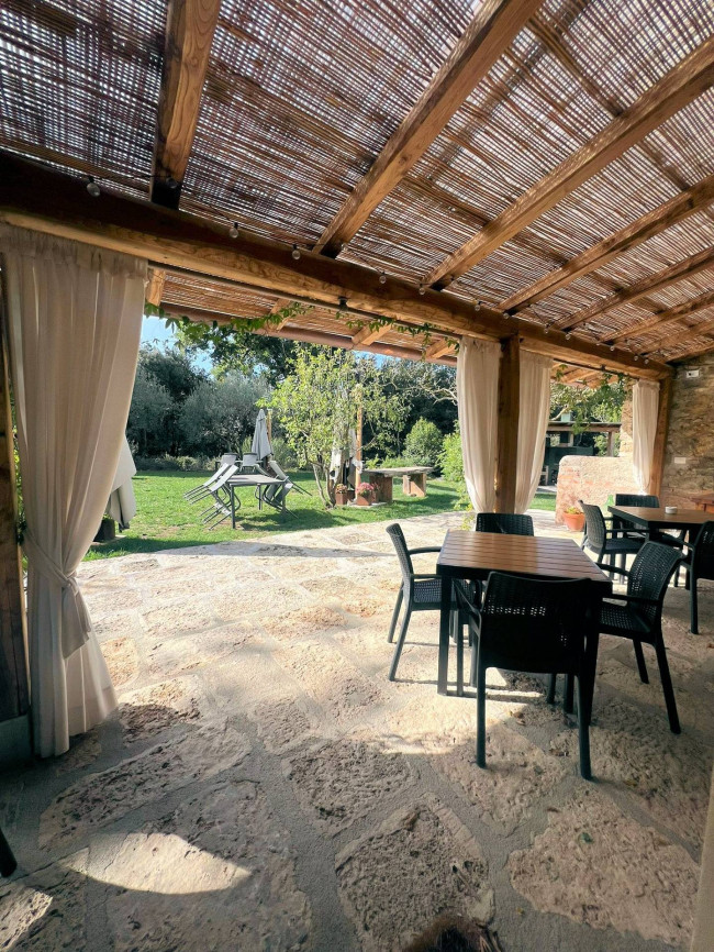Prestigiosa azienda agricola con agriturismo e terreni in vendita a Massa Marittima