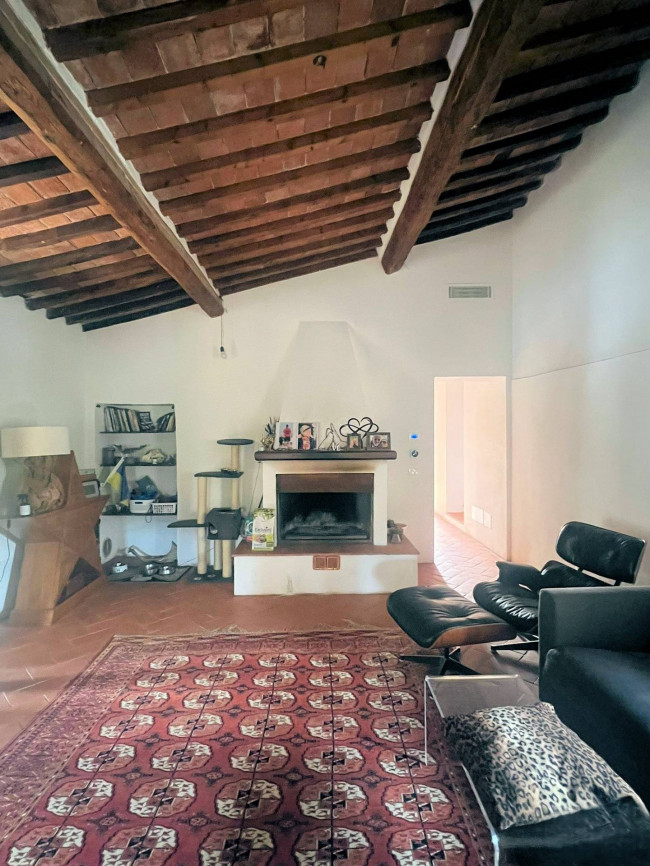Prestigiosa azienda agricola con agriturismo e terreni in vendita a Massa Marittima