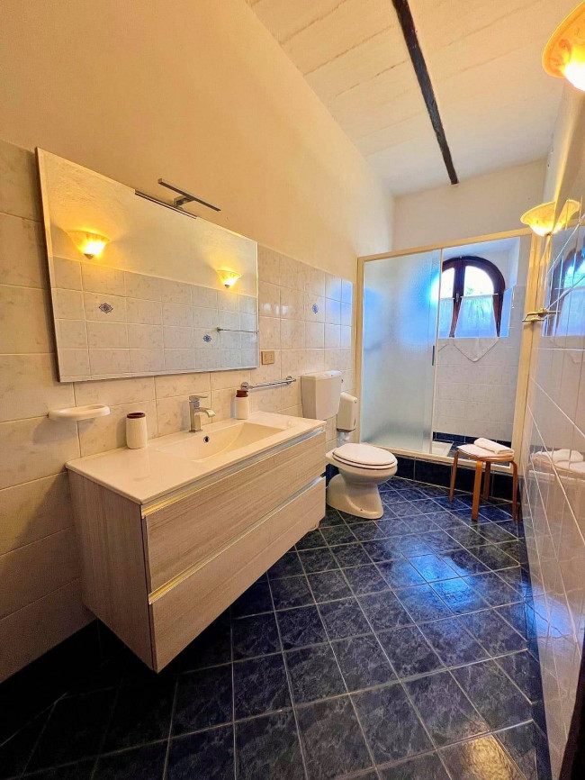 Prestigiosa azienda agricola con agriturismo e terreni in vendita a Massa Marittima