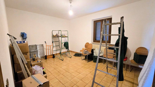 Villetta unifamiliare con ampio giardino e vista panoramica in vendita a Gavorrano