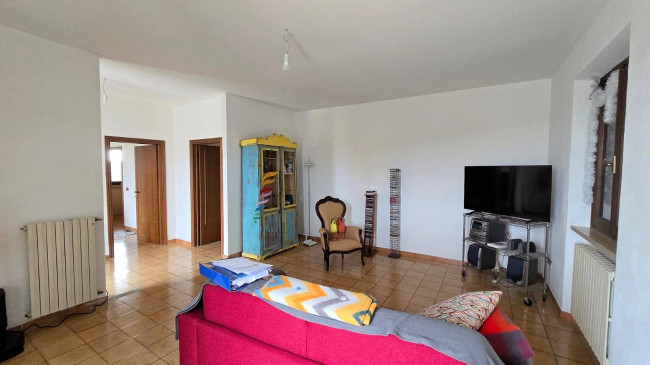 Villetta unifamiliare con ampio giardino e vista panoramica in vendita a Gavorrano